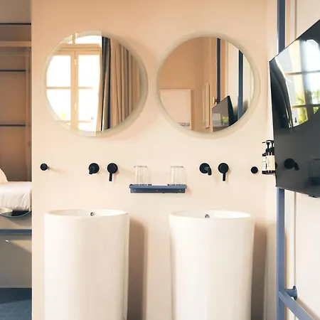 Heart Hotel 4*
